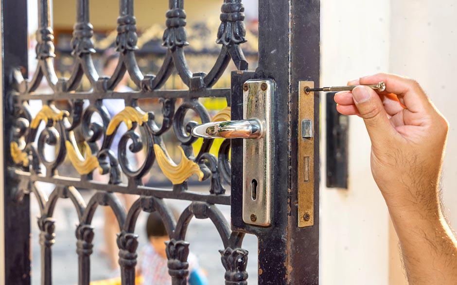 comment changer un verrou de porte Le Plessis-Trévise