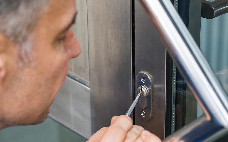 prix raisonnable serrure porte blindee Paris 12